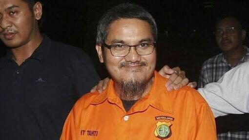 Terbongkar!Mau Dikirim ke Papua ,Ternyata Ketua BEM UI Fans Jonru. Ini Sindiran.....