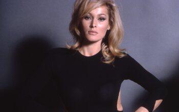 [PENAMPAKAN] Si Seksi URSULA ANDRESS,"GADIS BOND" Pertama Dalam Sejarah!