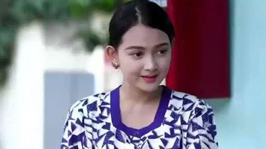 Gaya Keseharian si Cantik Rosnita Putri, Pemeran Entin di Sinetron 'Dunia Terbalik'