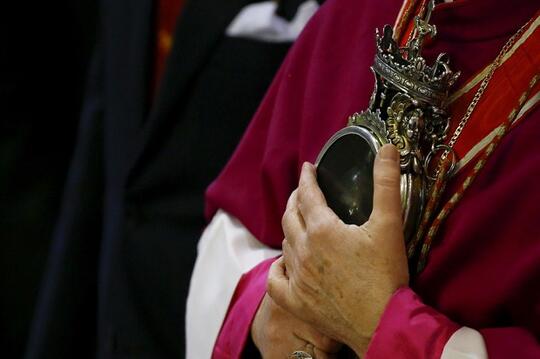 Bongkar Kemunafikan, Vatikan Disodori Bukti 34 Pastor Gay Italia