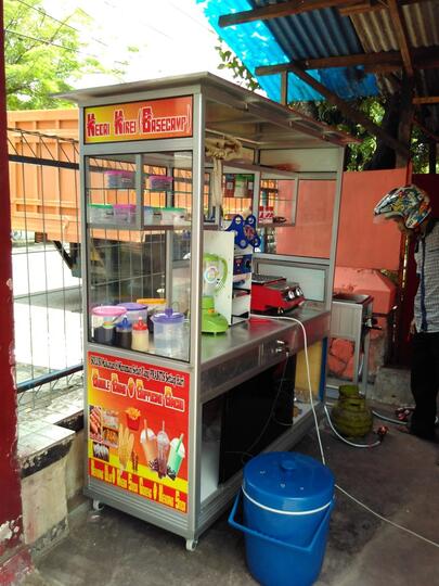 WARALABA USAHA KOMBINASI MAKANAN & MINUMAN 5IN1