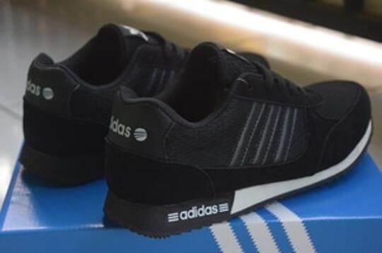 OPEN RESELLER/DROPSHIP !!! TERMURAH !!! SEPATU SNEAKER ADIDAS, NIKE DLL HARGA GROSIR