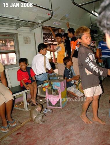 Hal yang Paling Dikangenin Saat Naik Kereta Ekonomi