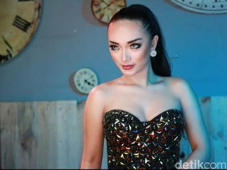 Artis Artis Cantik Yang Sukses Meski Berpendidikan Sma Ke Bawah Kaskus Artis Artis Cantik Yang Sukses Meski Berpendidikan Sma Ke Bawah Kaskus