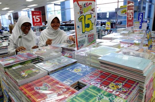 Tas Anak Sekolah Berat Banget, Emang Bawa Apaan Sih?