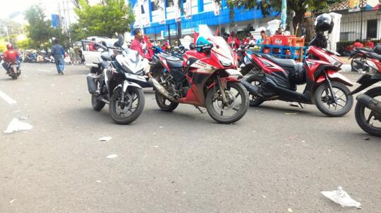 Di Balik Motor Mewah Milik Buruh Peserta Aksi May Day: Sepertiga Gajinya Harus dipoto
