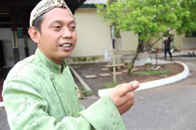 7 Kebiasaan Orang Indonesia Tapi Di Anggap Aneh Oleh Orang Luar