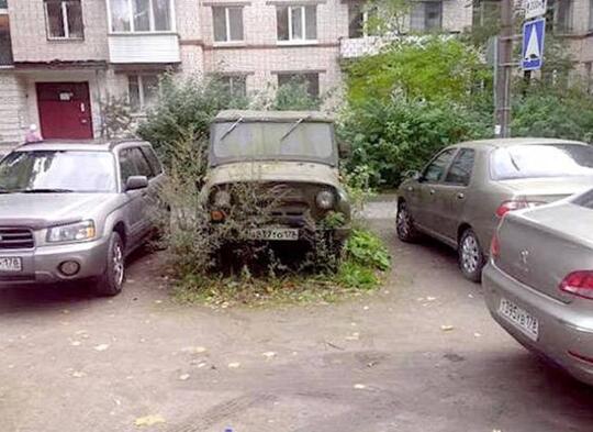 Beginilah Bentuk Mobil Parkir, Yang Akhir Bikin Pengguna Jalan Marah