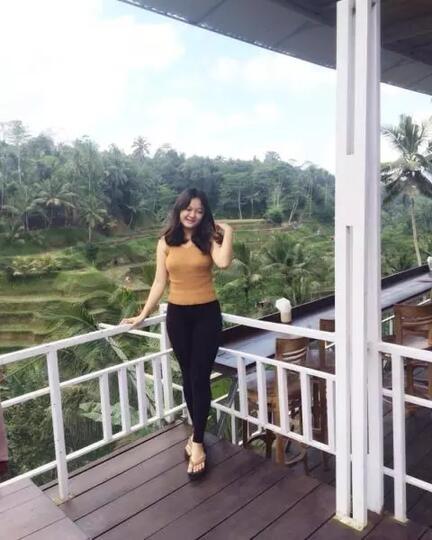 Cut tari nude