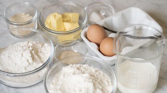 Lezat, Ini Resep Donat Telur Asin Pas Buat Cemilan Saat Lebaran