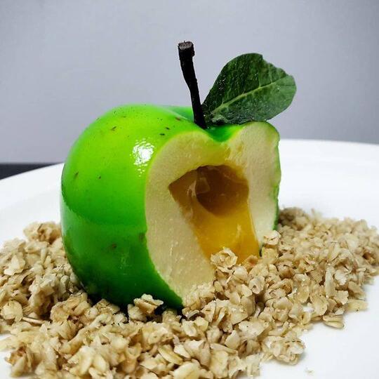 10 Dessert Berbentuk Benda Sehari-hari Ini Bikin Bingung. Bisa Dimakan Nggak Sih?