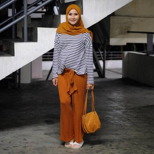 Hobi Pakai Celana Kedodoran, Style Ala Zaskia Adya Mecca Bisa Banget Dijadiin Favorit
