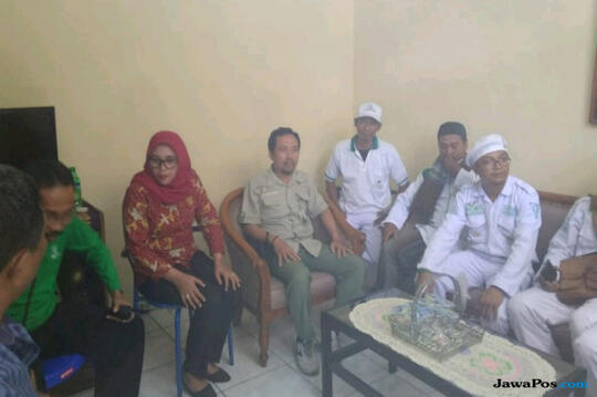 Gara-gara Bayi Unta, FPI Geruduk Kebun Binatang Surabaya