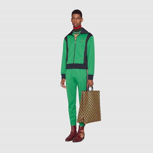 Jaket (Mirip) dengan Jaket Ojol Ini Dijual Seharga 21 Juta?