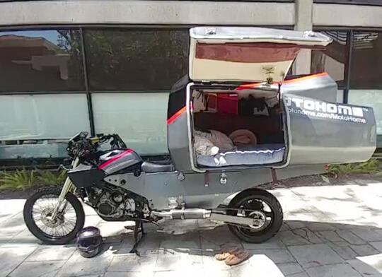 Serius! Motor Ini Ada Tempat Tidurnya