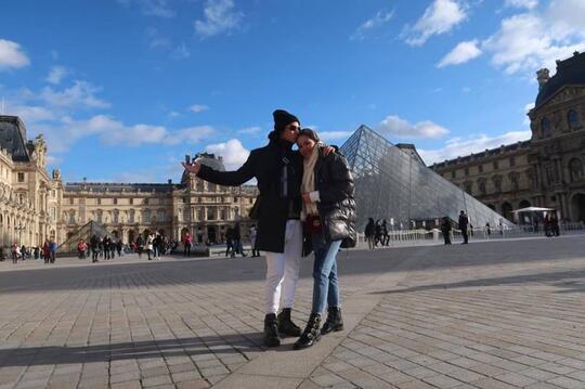 Masih Pacaran, Gaya Liburan 8 Selebritis Ini Udah Kayak Pasangan Lagi Honeymoon