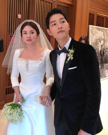 Romantis di Drama Korea, 8 Pasangan Ini Terjebak Cinlok dan Pacaran di Dunia Nyata