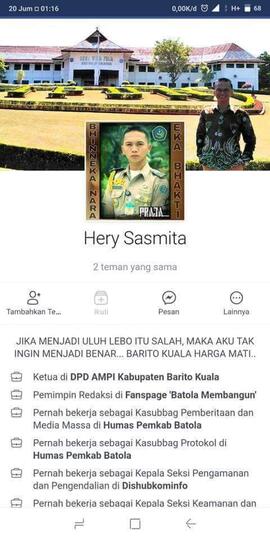 Aksi Pemukulan Pejabat Terhadap Seorang Penjaga Makam Saat Ziarah