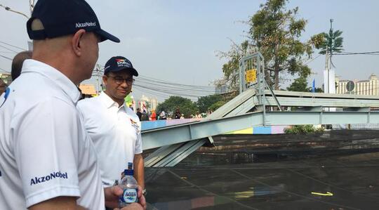 Jika Sukses di Kali Sentiong, Anies Berencana Tutupi Kali Lain dengan Jaring
