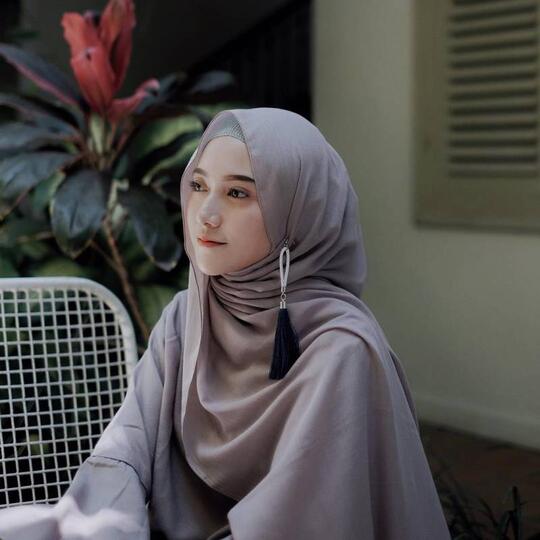 Now Trending: Anting Hijab, Aksesoris yang Mempermanis Penampilanmu dalam Sekejap