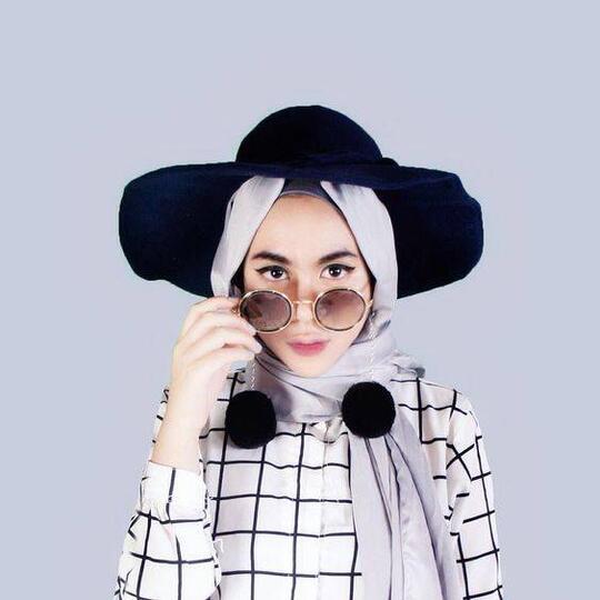 Now Trending: Anting Hijab, Aksesoris yang Mempermanis Penampilanmu dalam Sekejap