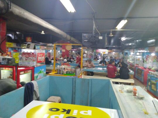Kehidupan Bawah Tanah Ala Bisnismen Jakarta (makan siangnya)