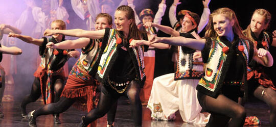 Erau Dan Internasional Folk Art Festival, Dari Kutai Untuk Dunia. #IniIndonesiaku