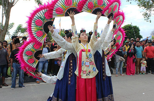 Erau Dan Internasional Folk Art Festival, Dari Kutai Untuk Dunia. #IniIndonesiaku