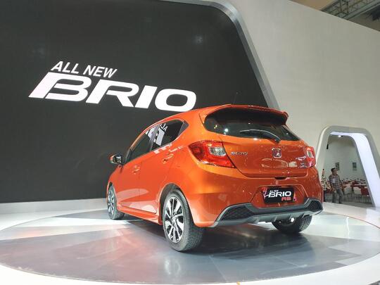 Honda Brio Belakang