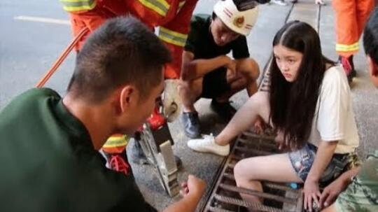 Wow! Kaki Mulus Dan Putih