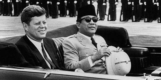 4 Aksi Hebat Soekarno yang Tak Dilakukan Presiden Indonesia Lainnya, No 1 Mustahil.