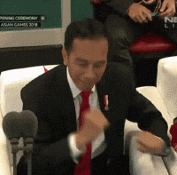 Viral, Video 'Jokowi' Asyik Joget Sambil Nyawer Biduan Dangdut