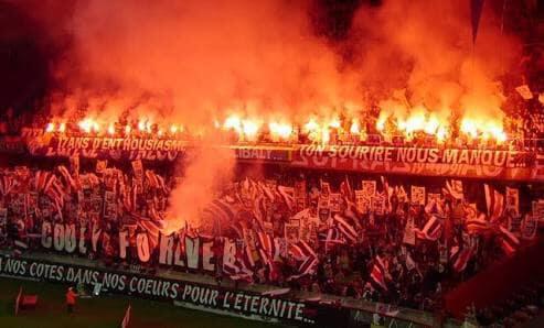 Perbedaan HOOLIGAN , CASUALS , ULTRAS , TIFOSI , MANIA Dalam Sepak Bola