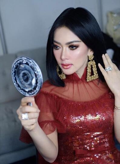 Ternyata Ini yang Bikin Syahrini Punya Penghasilan Rp 1 M Sehari
