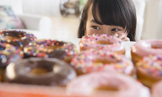 Paling Doyan Makan, Pantesan Mereka yang Berzodiak Ini Selalu Gagal Diet!