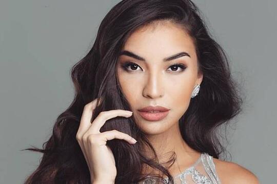 5 Artis Yang Mendapatkan Gelar Bibir Terseksi Di Indonesia