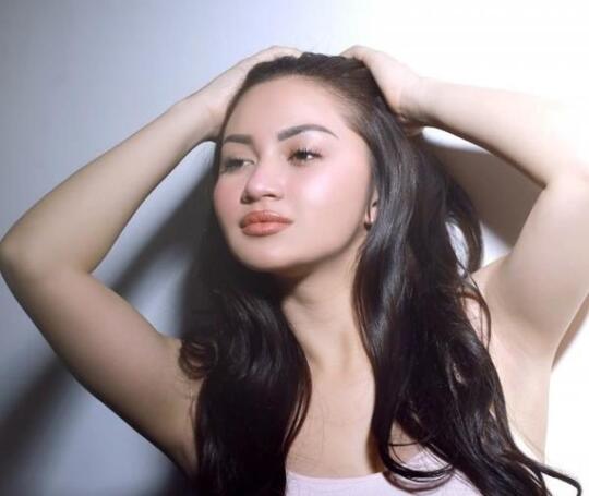 5 Artis Yang Mendapatkan Gelar Bibir Terseksi Di Indonesia