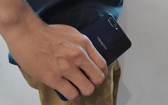 Smartphone Bikin Malas-malasan Karyawan, Benar atau Salah Gan?