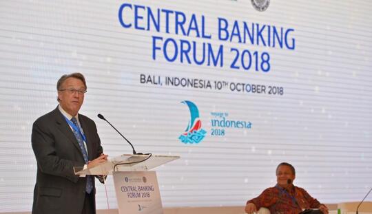 Di Sidang IMF Bali, Bos The Fed New York Pastikan Suku Bunga AS Bakal Naik Bertahap