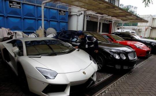 Punya Jabatan dan Kaya Raya Tapi Masih Korupsi. Terus Mau Lu Apa?