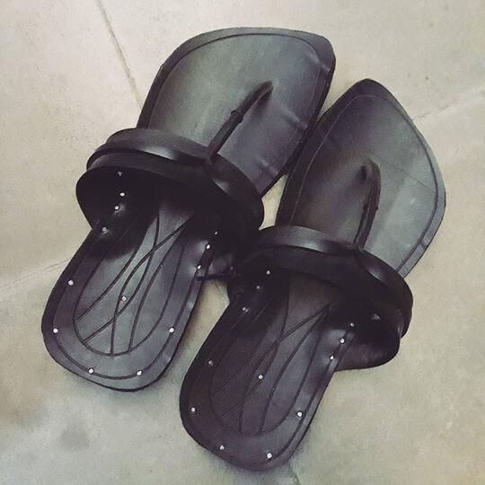 3 Sandal Legendaris Yang Pernah Merajai Pasaran