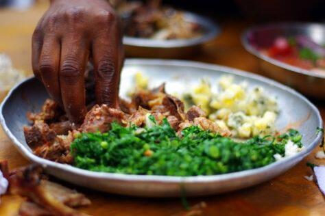 5 Negara yang Memiliki Kebiasaan Makan Dengan Tangan