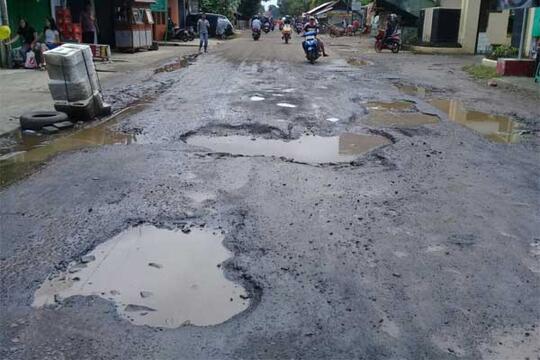 Anda Boleh Korupsi Tapi Bangun & Sejahterakan Dulu Rakyatnya!