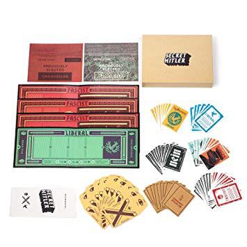 Mari Belajar Berpolitik dengan Bermain Secret Hitler Board Game