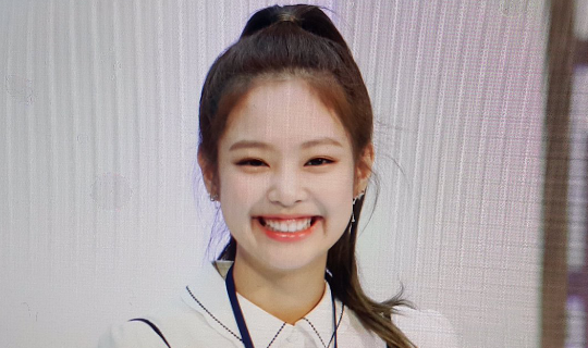 5 Artis Kpop Cantik Dengan "Gummy Smile" Yang Imut Dan Menggemaskan