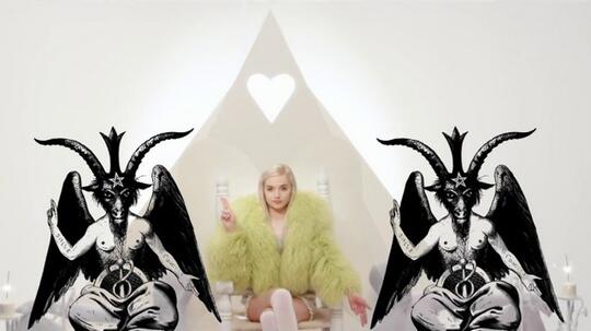 Poppy, YouTuber Misterius yang Menjadi Boneka Iluminati