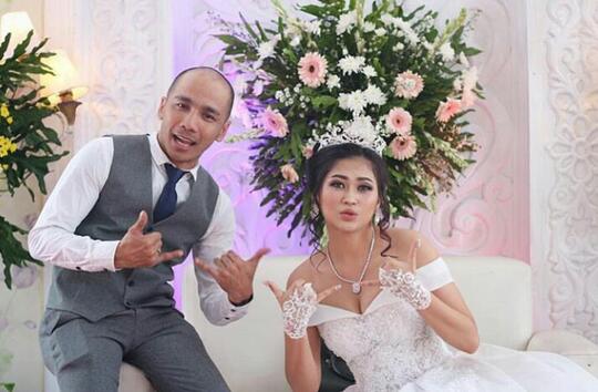 Pindah Agama, Ovi eks Duo Serigala Ngaku Kembali Tarik Suami Jadi Nasrani