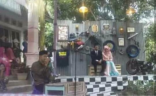 Unik Gan. Pernikahan di tempat nggak biasa ini cuma ada di Indonesia