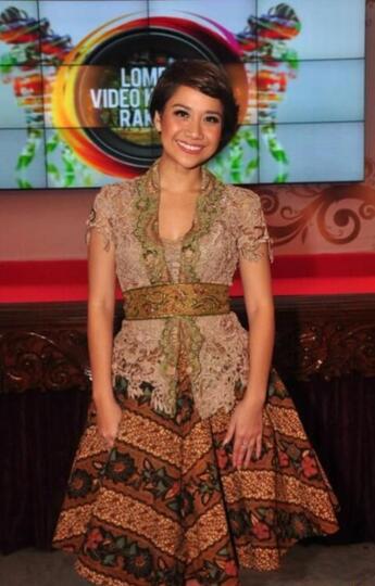 7 Style Kebaya Indonesia yang Bisa Sista Jadikan Referensi Dalam Berbusana