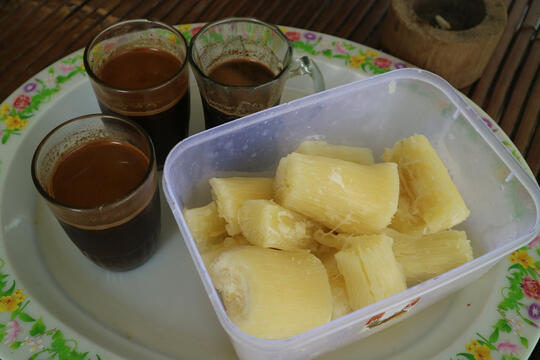 Musim Hujan Bawaannya Laper Terus? Cobain Aja Makanan Maknyos Ini!